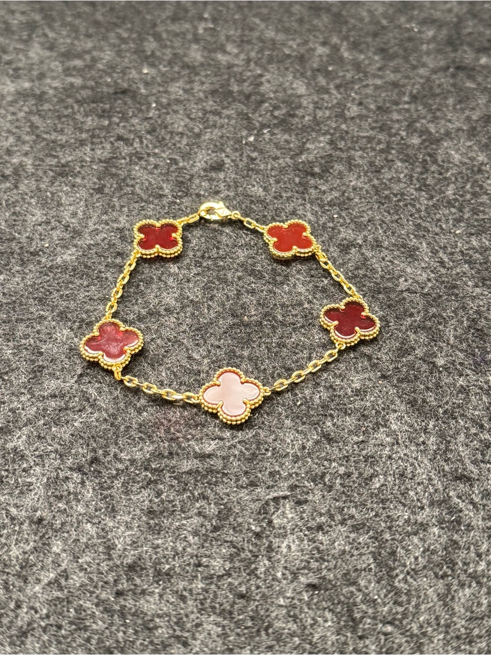 Gold-Tone Clover Link Bracelet with carnelian